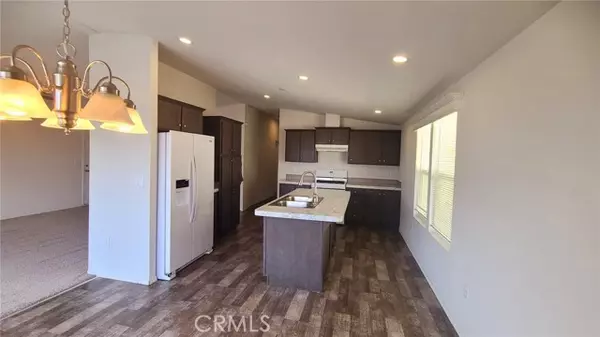 Palm Springs, CA 92262,22840 Sterling AVE #202