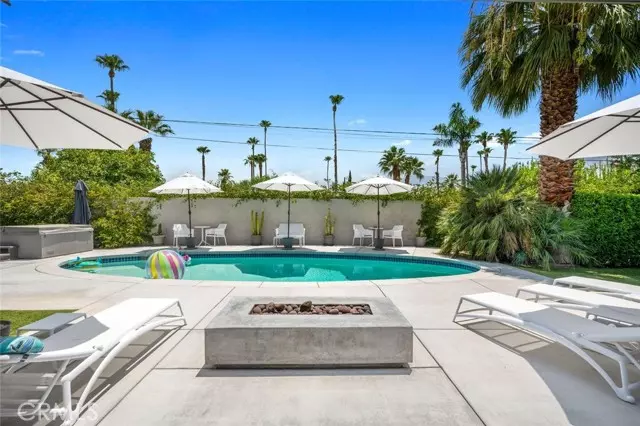 2025 E Park DR, Palm Springs, CA 92262