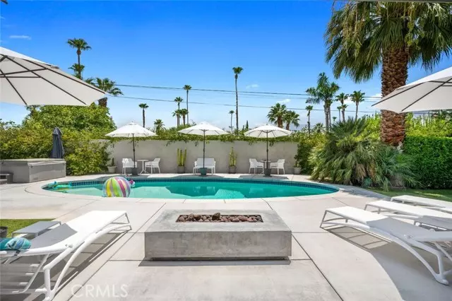 Palm Springs, CA 92262,2025 E Park DR