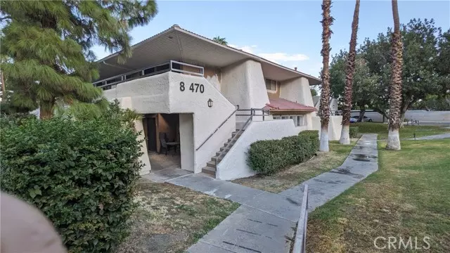 470 N Villa CT #205, Palm Springs, CA 92262