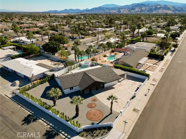 2480 N Aurora DR, Palm Springs, CA 92262