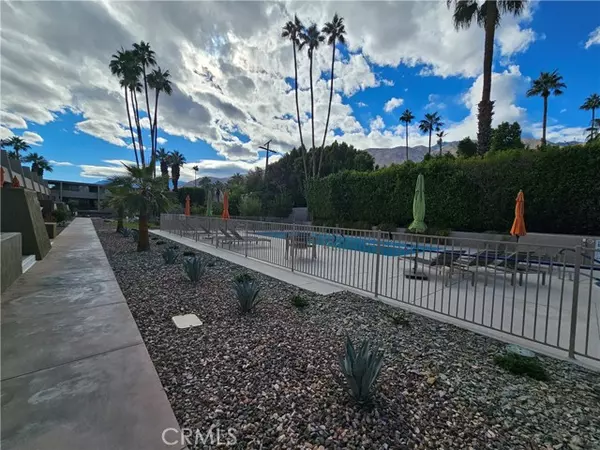 Palm Springs, CA 92262,197 W Via Lola #17