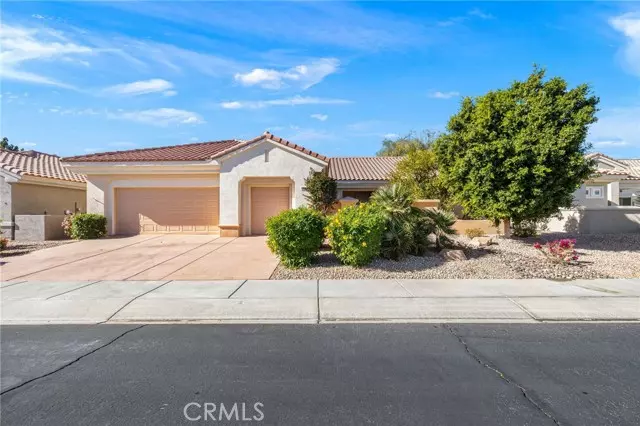 38305 Grand Oaks, Palm Desert, CA 92211