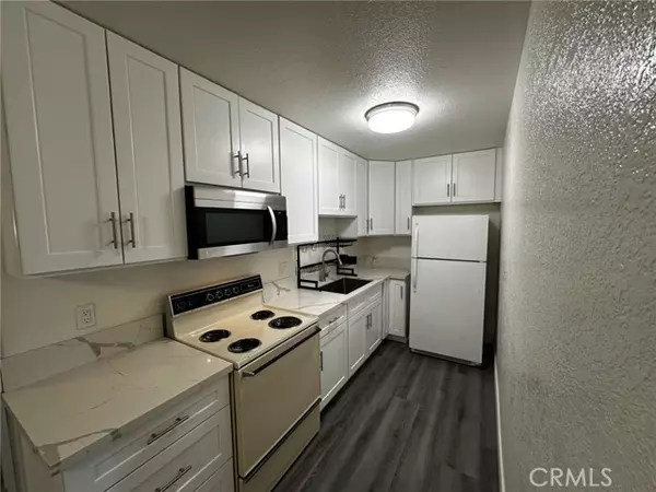 Palm Springs, CA 92262,675 N Los Felices CIR #116