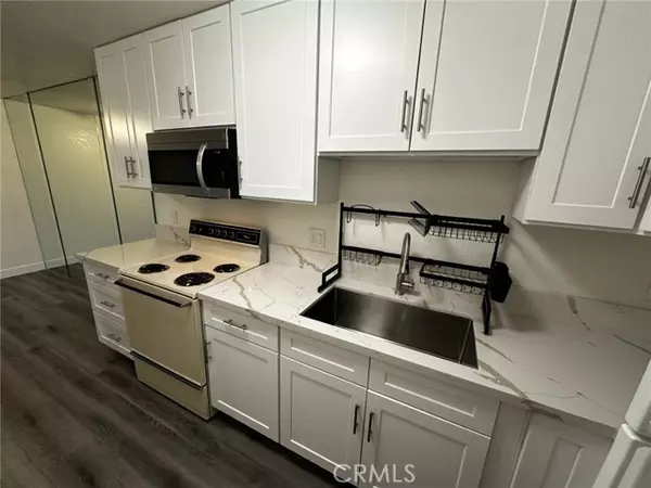 Palm Springs, CA 92262,675 N Los Felices CIR #116