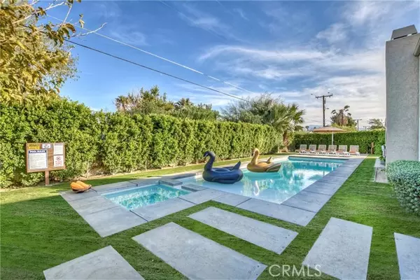 2906 N Biskra RD, Palm Springs, CA 92262