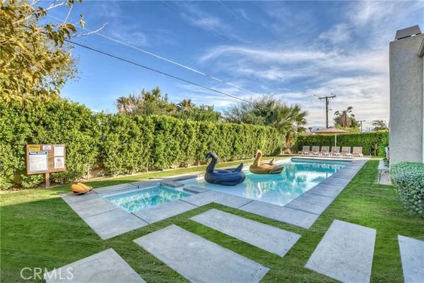 2906 N Biskra RD, Palm Springs, CA 92262