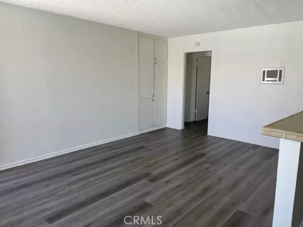 Palm Springs, CA 92262,686 E Cottonwood RD #7