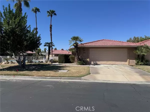 18 Camisa LN, Palm Desert, CA 92260