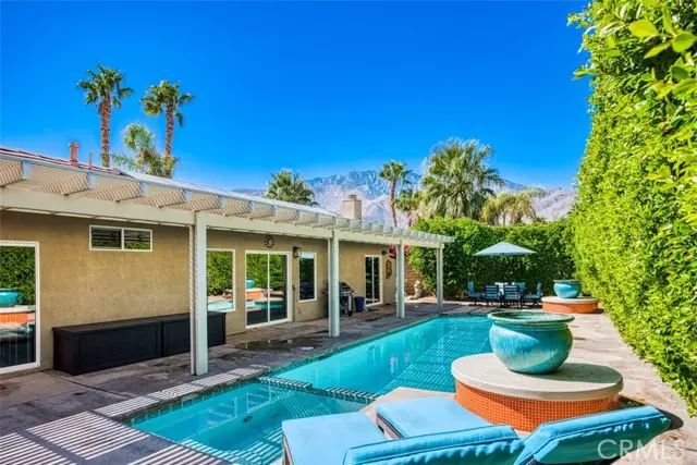 642 E Daisy ST, Palm Springs, CA 92262