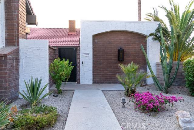 2545 Miramonte CIR #C, Palm Springs, CA 92264