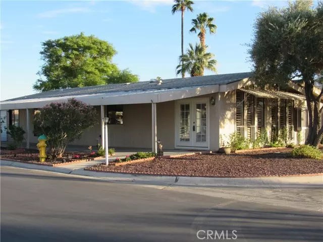 42090 Diadomite WAY, Palm Desert, CA 92260