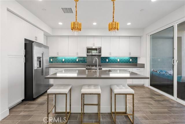 Indio, CA 92203,43149 Portuale CT
