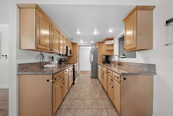 Desert Hot Springs, CA 92240,10981 Santa Cruz RD