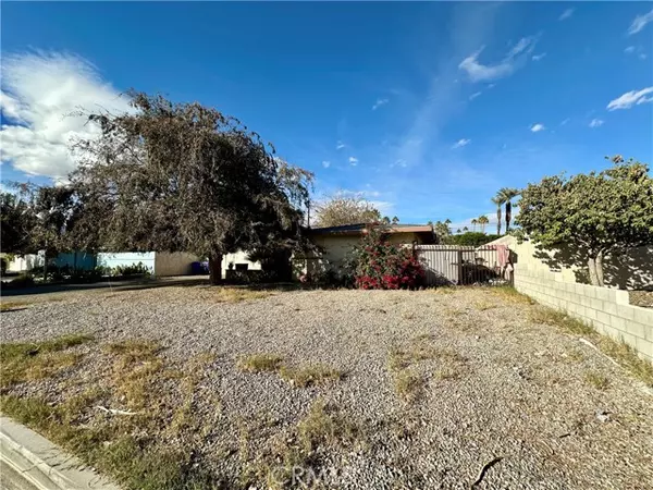 Cathedral City, CA 92234,69894 Papaya LN