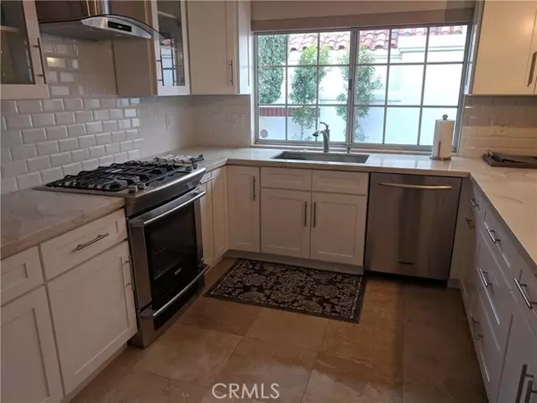 Palm Desert, CA 92211,43695 Calle Las Brisas