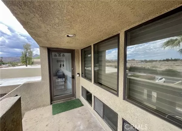 Palm Springs, CA 92262,425 Bradshaw LN #63