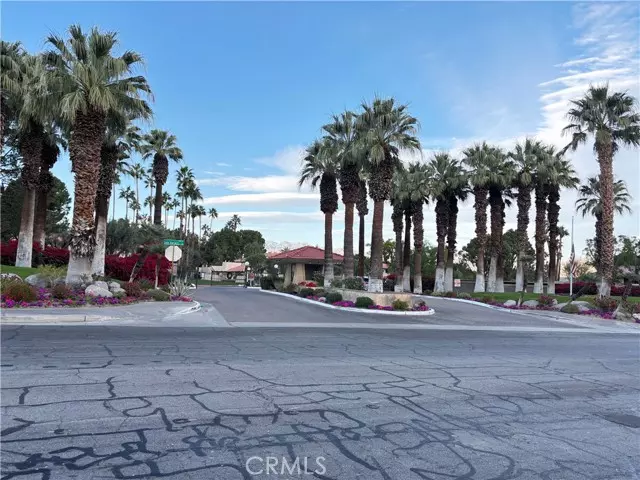 2810 N Arcadia CT #211, Palm Springs, CA 92262