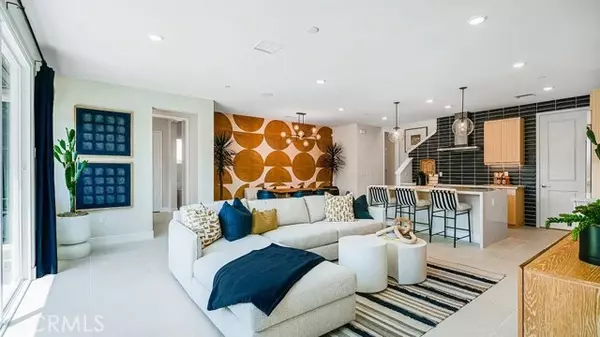 2670 Maverick LN, Palm Springs, CA 92264