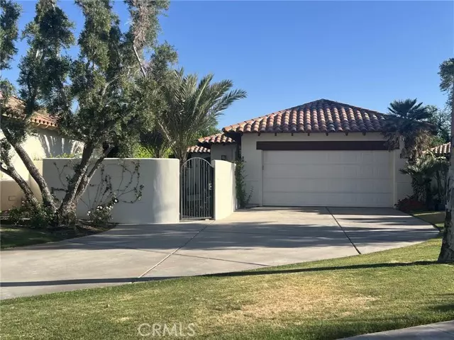 La Quinta, CA 92253,48240 Via Solana