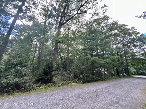 Shohola, PA 18458,27 Robert Road