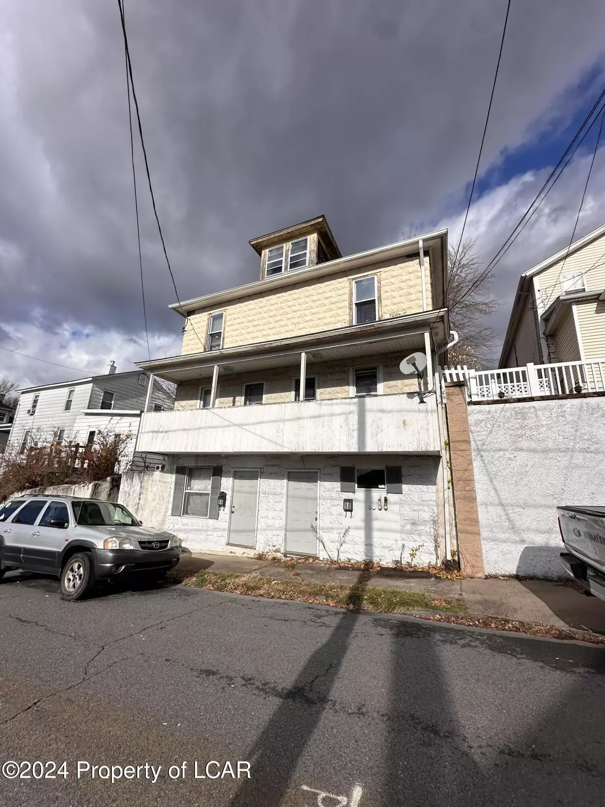 Pittston, PA 18640,88-90 John Street