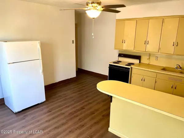 Glen Lyon, PA 18617,54 Newport Street