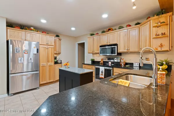 Wilkes-barre, PA 18702,129 E Saylor Avenue