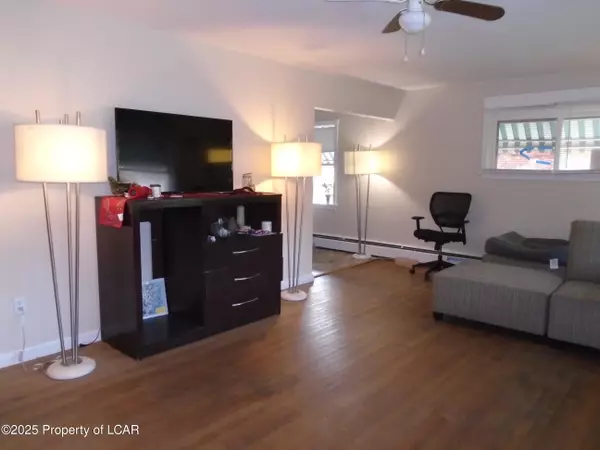 Plains, PA 18702,26 Litchey Drive