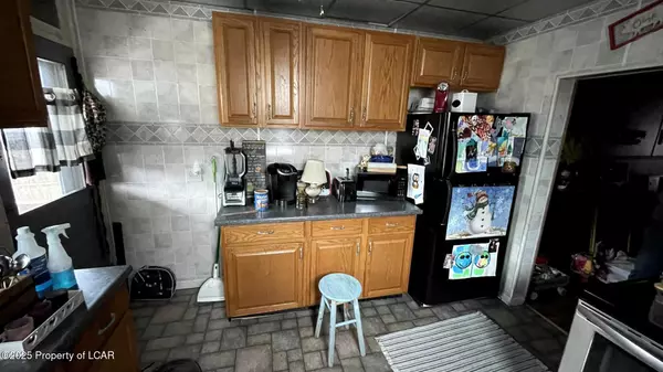 Shenandoah, PA 17976,326 E Arlington Street