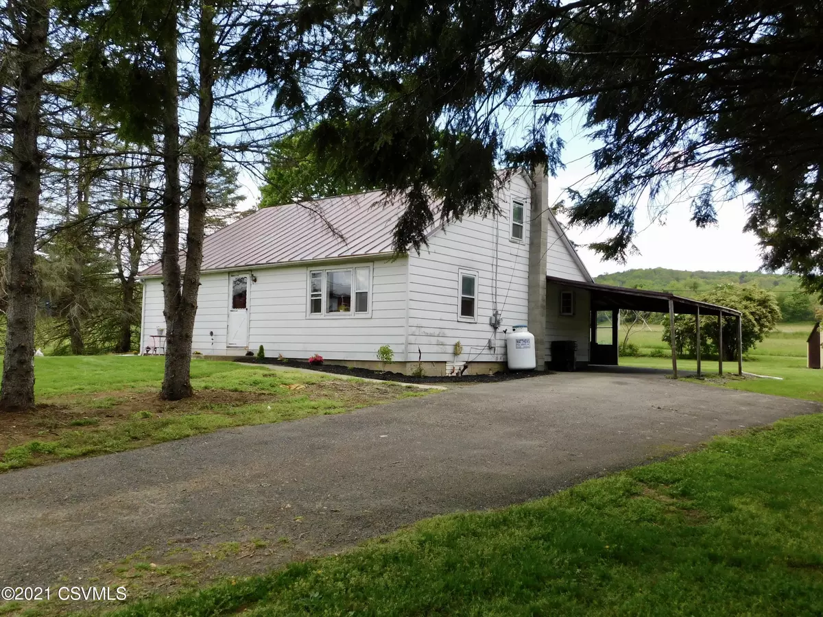 Berwick, PA 18603,1059 FOWLERSVILLE Road