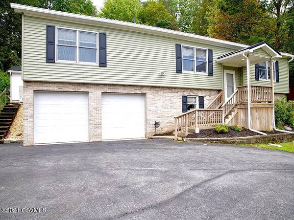 18 SPOTTSWOOD Drive, Milton, PA 17847