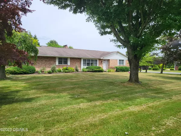 615 CRESTWOOD Drive, Bloomsburg, PA 17815