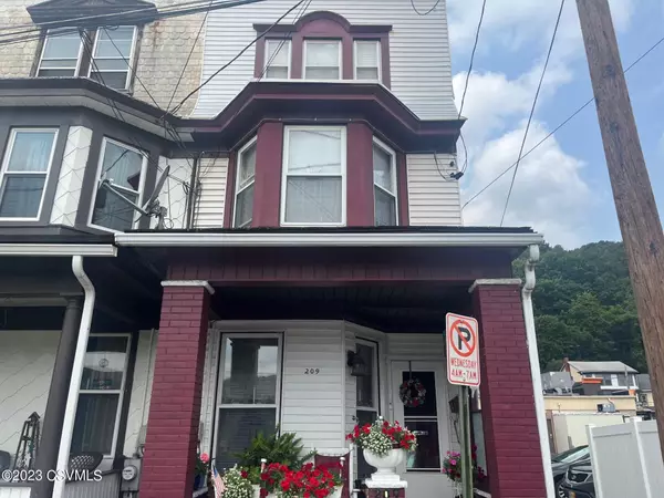 209 W COMMERCE Street, Shamokin, PA 17872