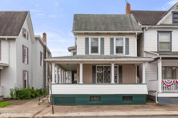 672 E MARKET Street, Danville, PA 17821