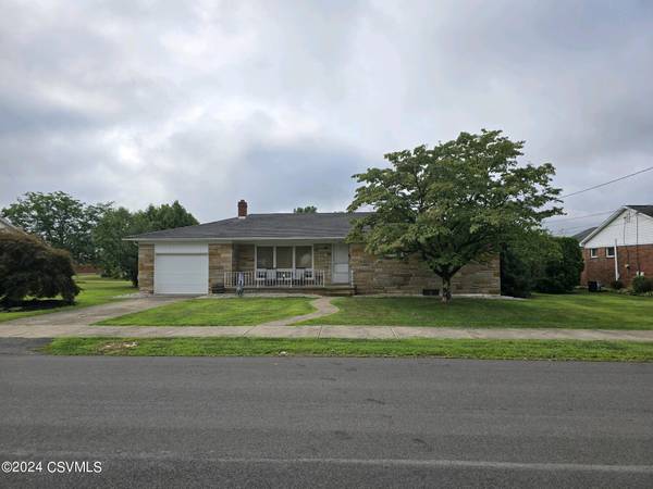 928 BELAIR Drive, Berwick, PA 18603