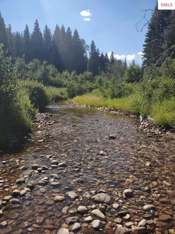 Naples, ID 83847,431 Fall Creek Road