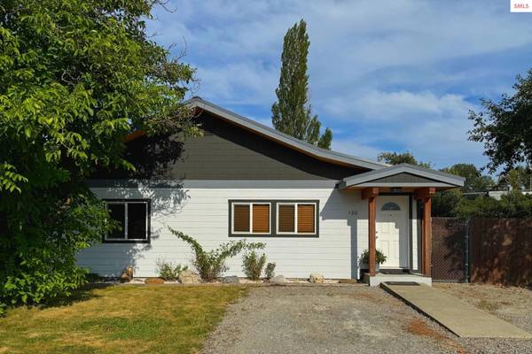 120 N Main St, Kootenai, ID 83840