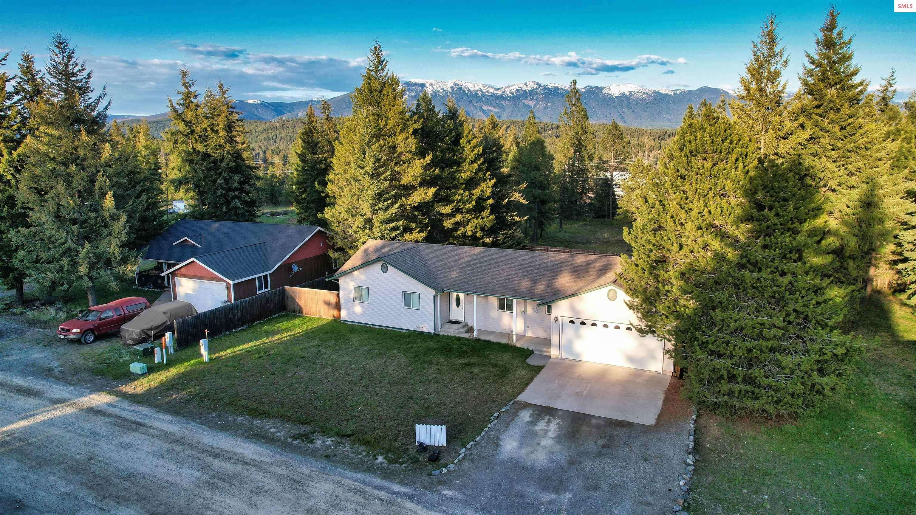 64 Westwood Dr, Moyie Springs, ID 83845