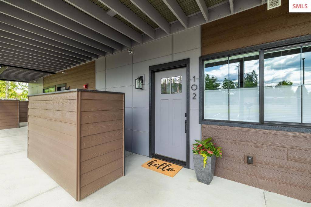 50 E Carnelian Ave 102, Ponderay, ID 83852
