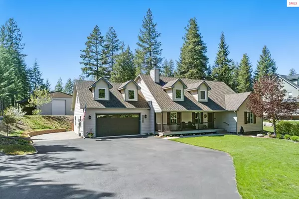 32865 N 10th Ave, Spirit Lake, ID 83869