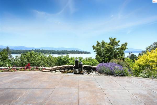 500 Lookout Blvd, East Hope, ID 83836