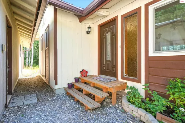 Sagle, ID 83860,1655 Gun Club Rd