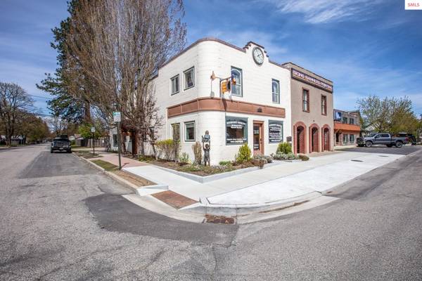 724 Pine St, Sandpoint, ID 83864