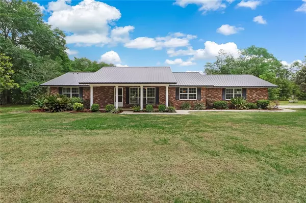 17053 OAK HILL Road, Hilliard, FL 32046