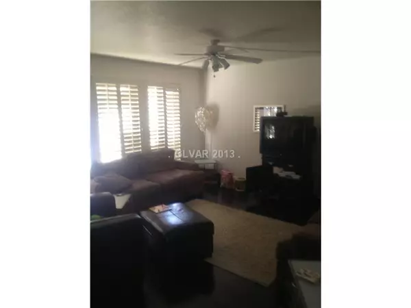 Las Vegas, NV 89121,3350 KNOLLWOOD Court