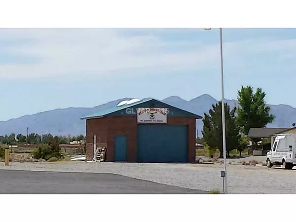 Pahrump, NV 89060,271 E BETTY