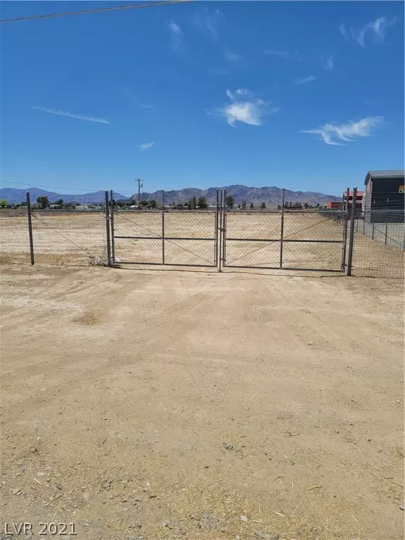 2890 N Leslie Street, Pahrump, NV 89060