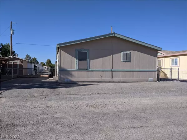 120 W Queenstar Street, Pahrump, NV 89048