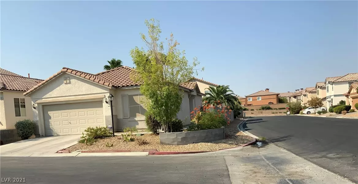 10402 Glowing Cove Avenue, Las Vegas, NV 89129